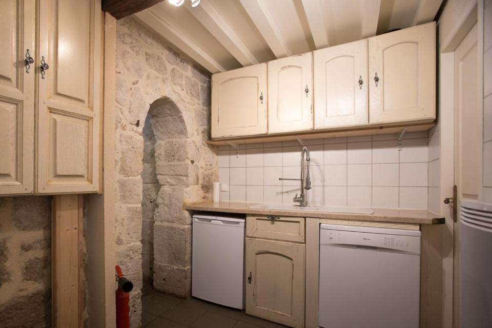 Chateau De Pleneselve Bon-Encontre Luaran gambar