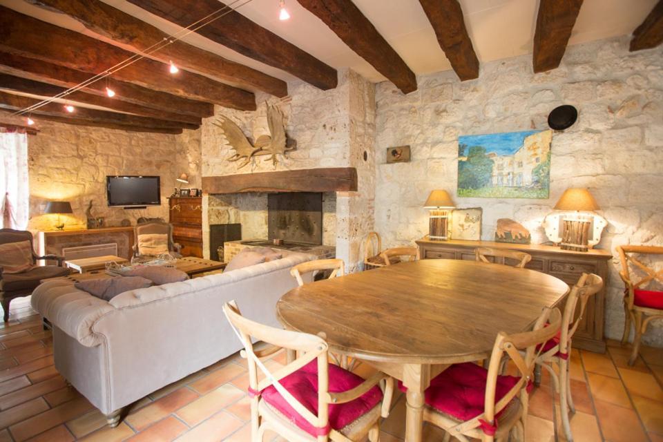 Chateau De Pleneselve Bon-Encontre Luaran gambar