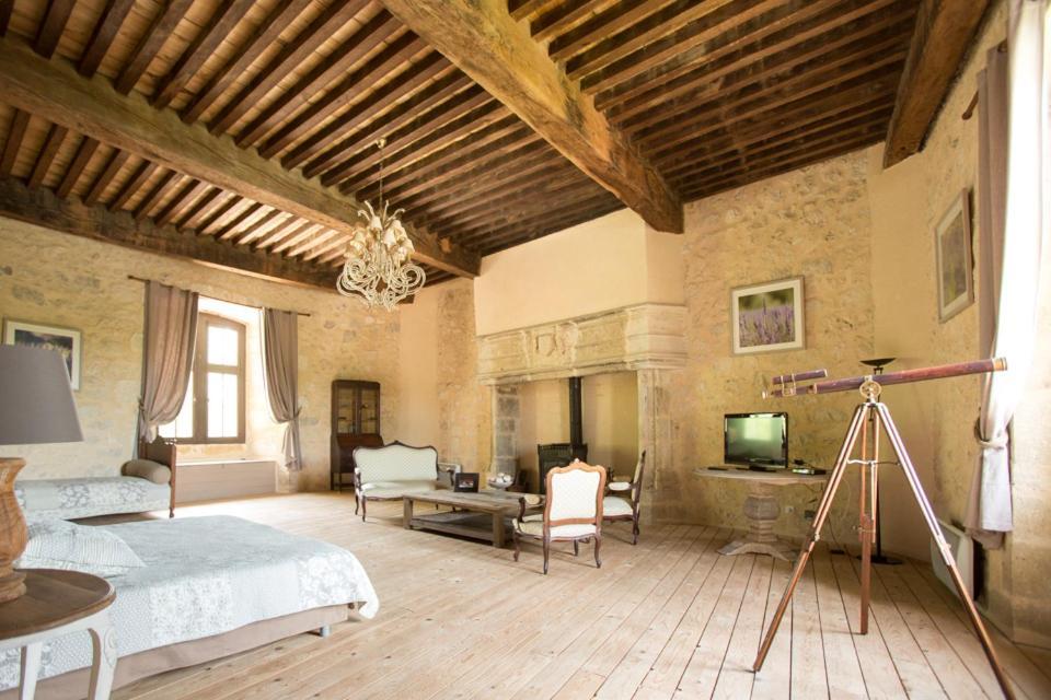 Chateau De Pleneselve Bon-Encontre Luaran gambar